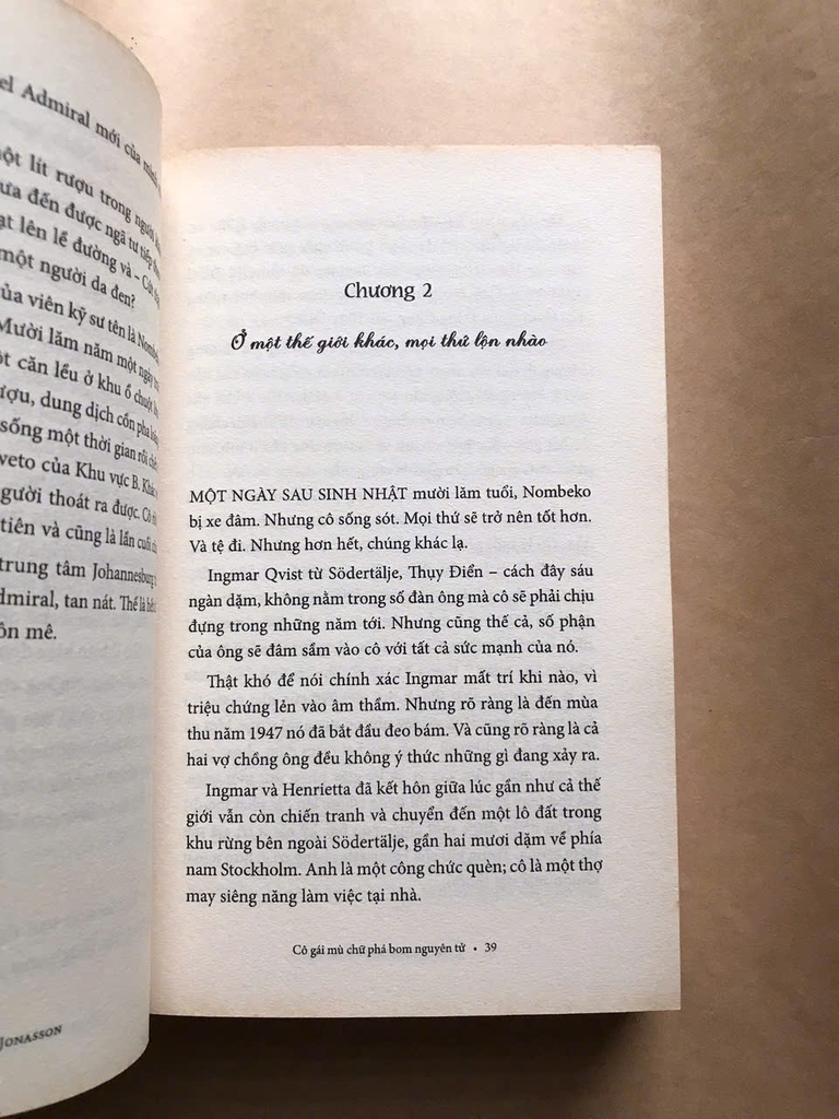 Cô Gái Mù Chữ Phá Bom Nguyên Tử