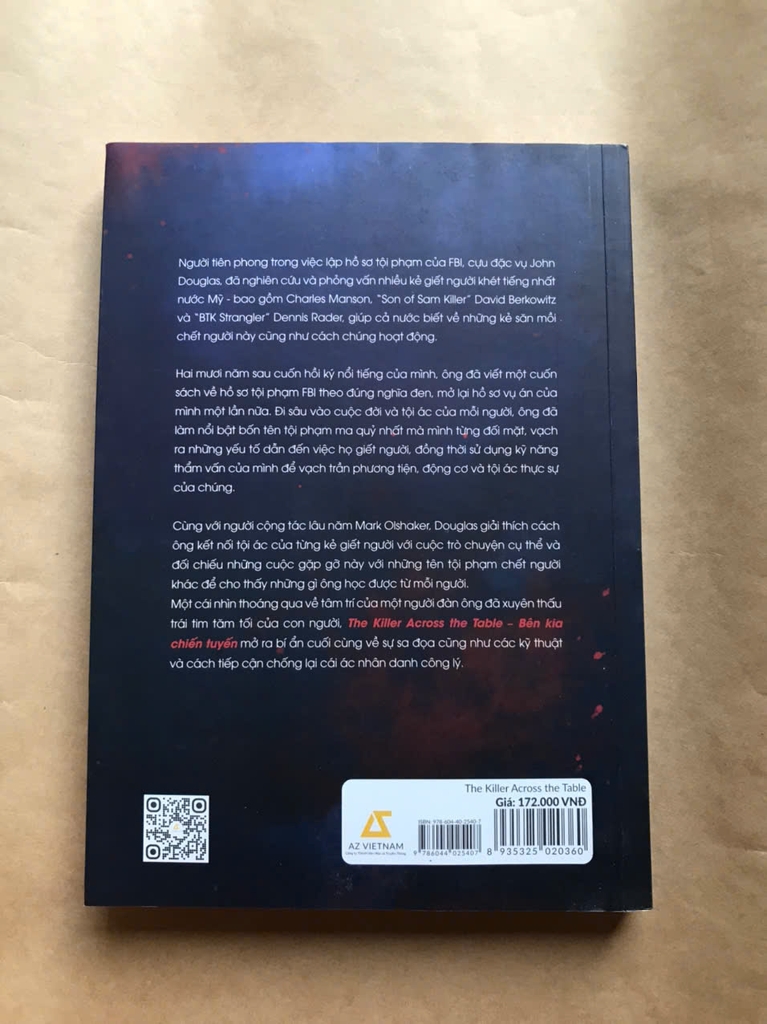 The Killer Across The Table - Bên Kia Chiến Tuyến