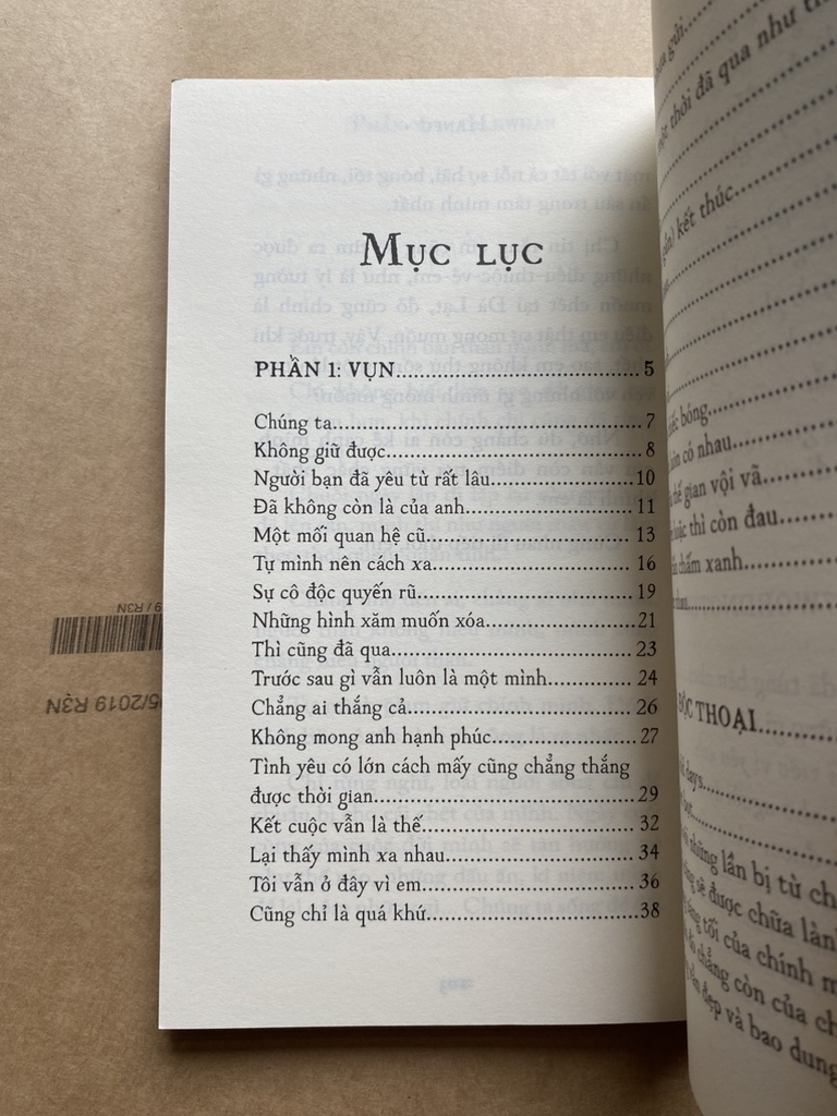 Nhất Định Hạnh Phúc Cả Lúc Cô Đơn