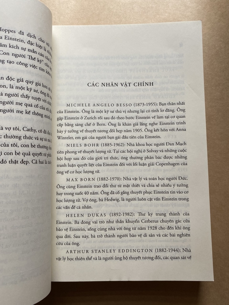 Einstein – Cuộc Đời Và Vũ Trụ