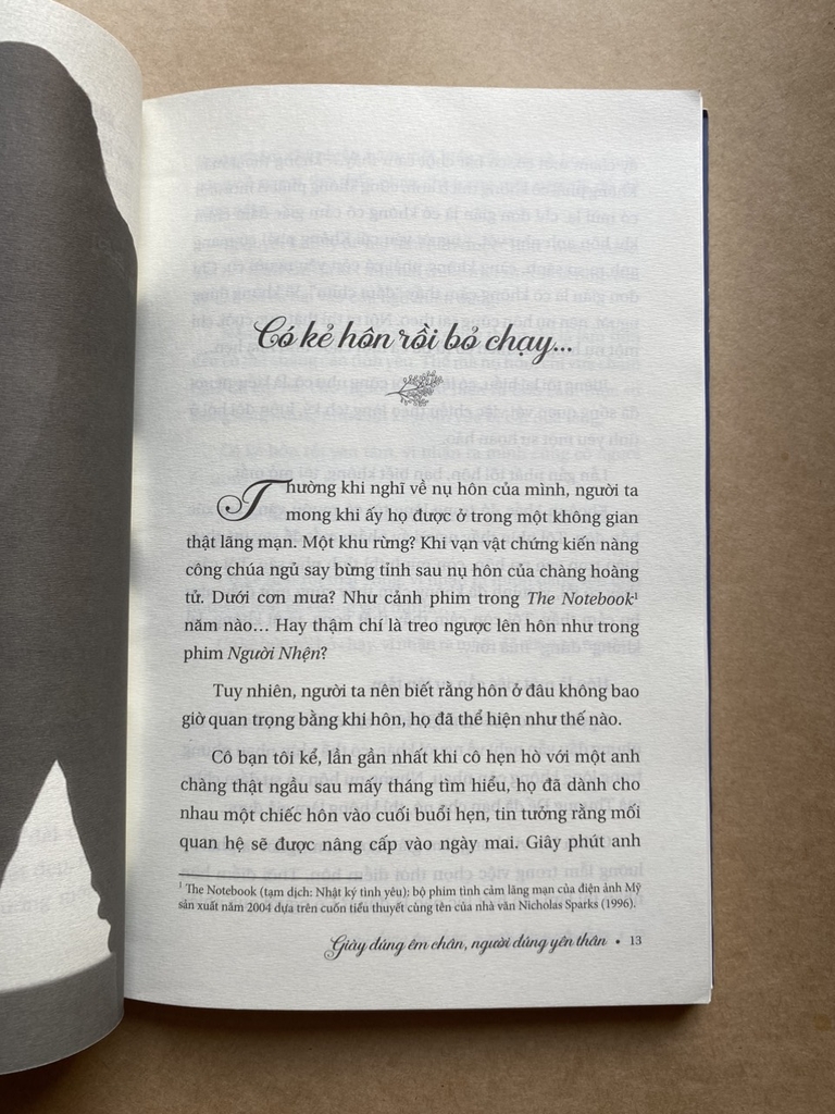 Giày đúng êm chân, người đúng yên thân