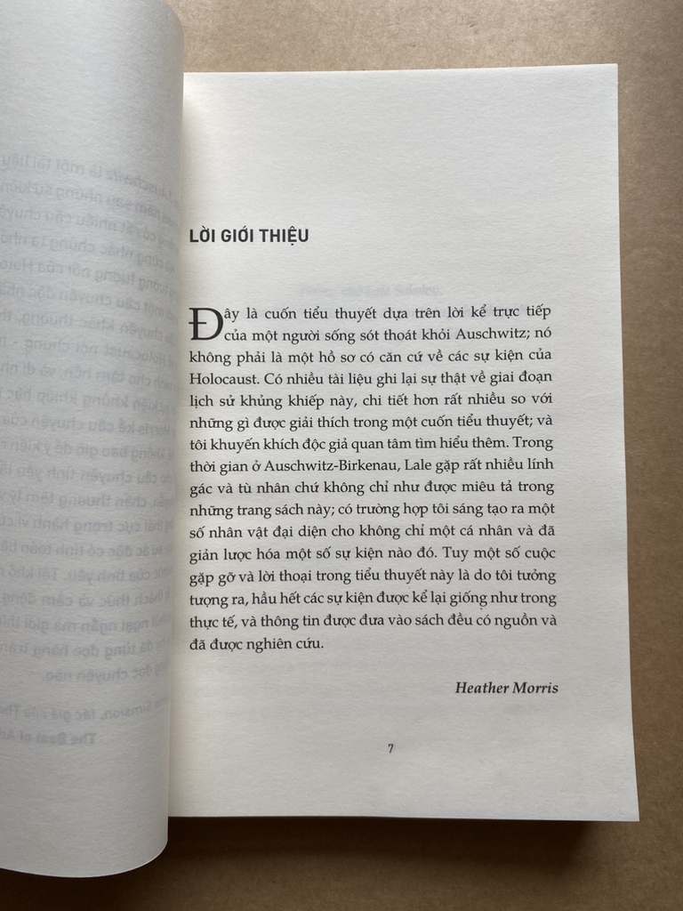 Thợ xăm ở Auschwitz