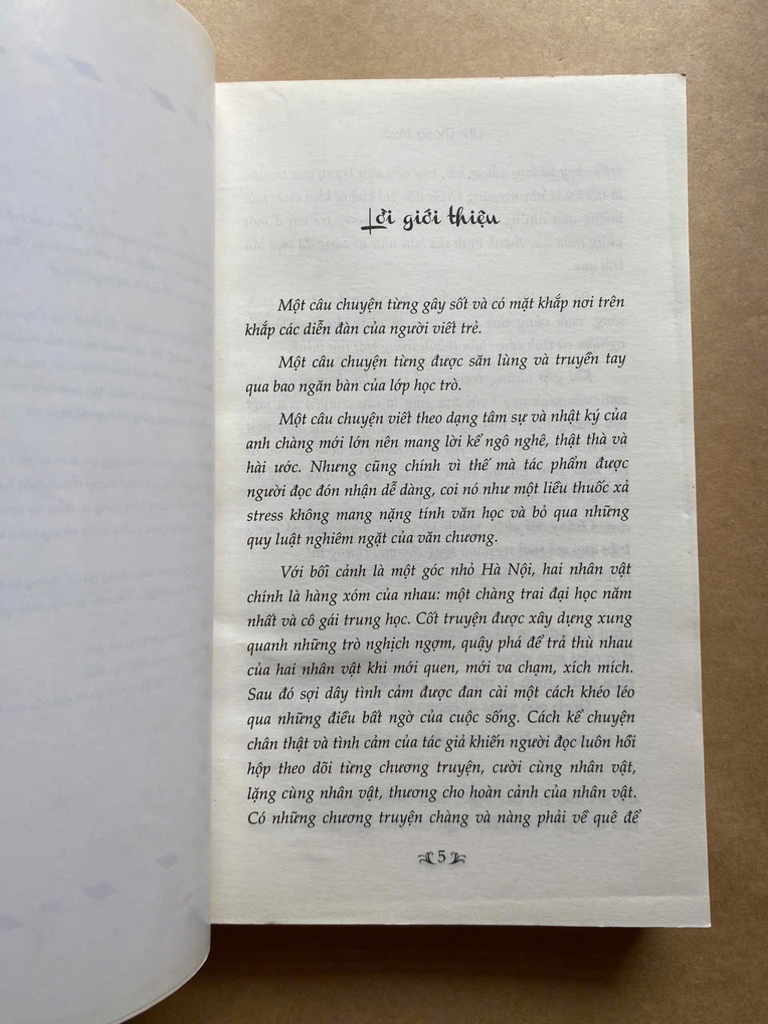 Nhà Nàng Ở Cạnh Nhà Tôi