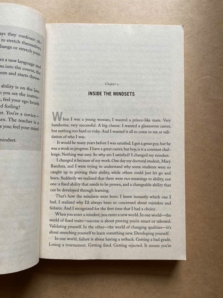 Mindset: The New Psychology Of Success ( sách tiếng Anh )