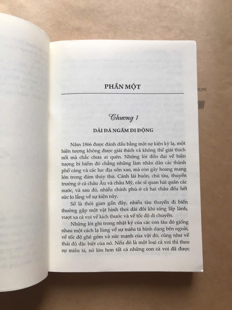 Hai Vạn Dặm Dưới Đáy Biển