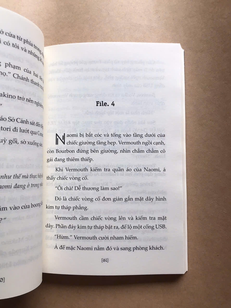 Thám tử lừng danh Conan - Tàu ngầm sắt màu đen
