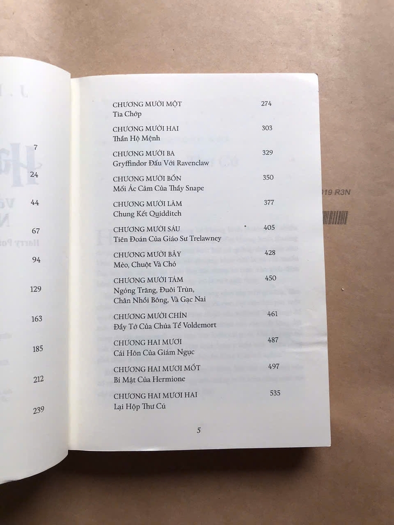 Harry Potter Và Tên Tù Nhân Ngục Azkaban - Tập 3