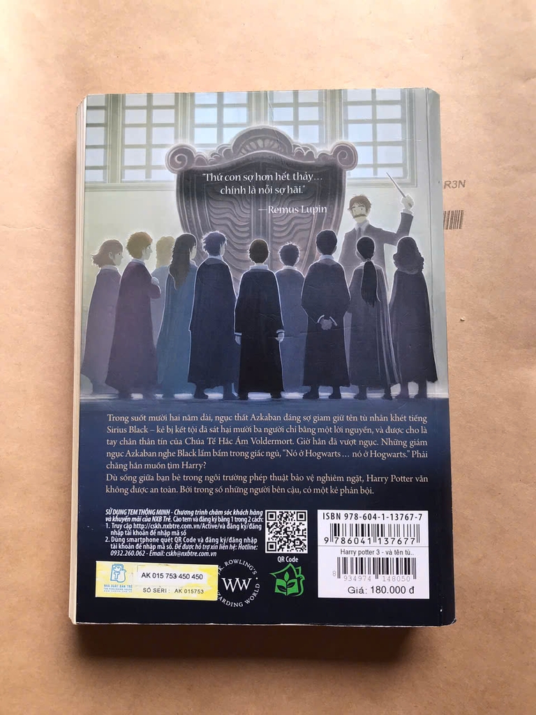 Harry Potter Và Tên Tù Nhân Ngục Azkaban - Tập 3