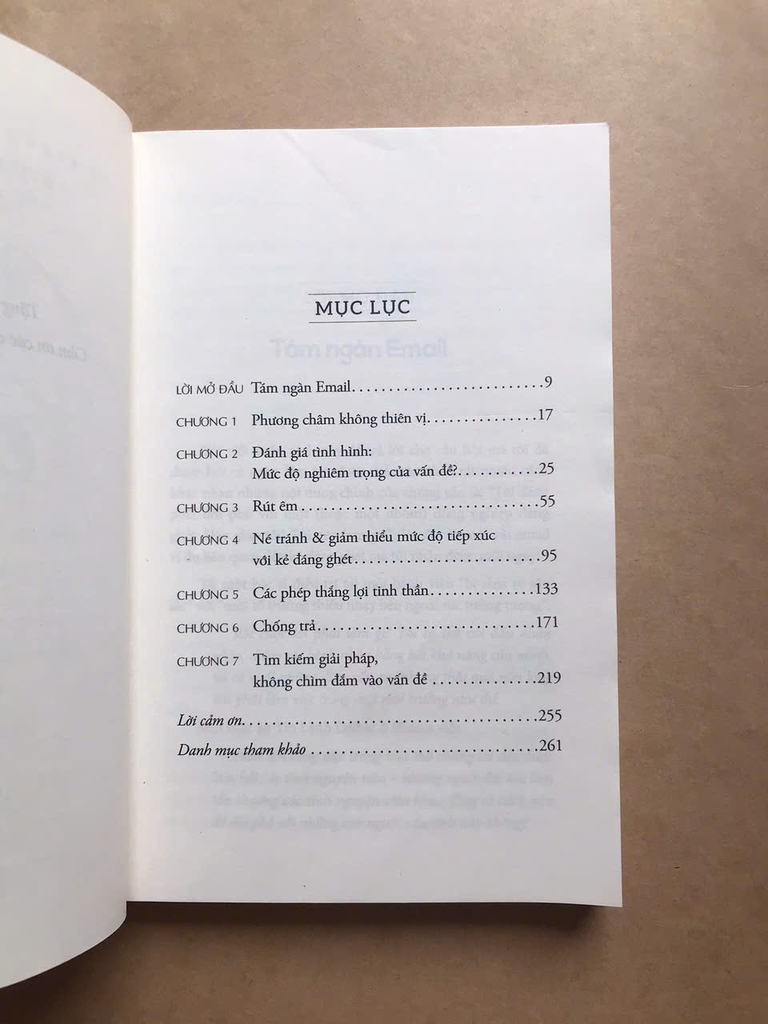 Cuộc Chiến Công Sở