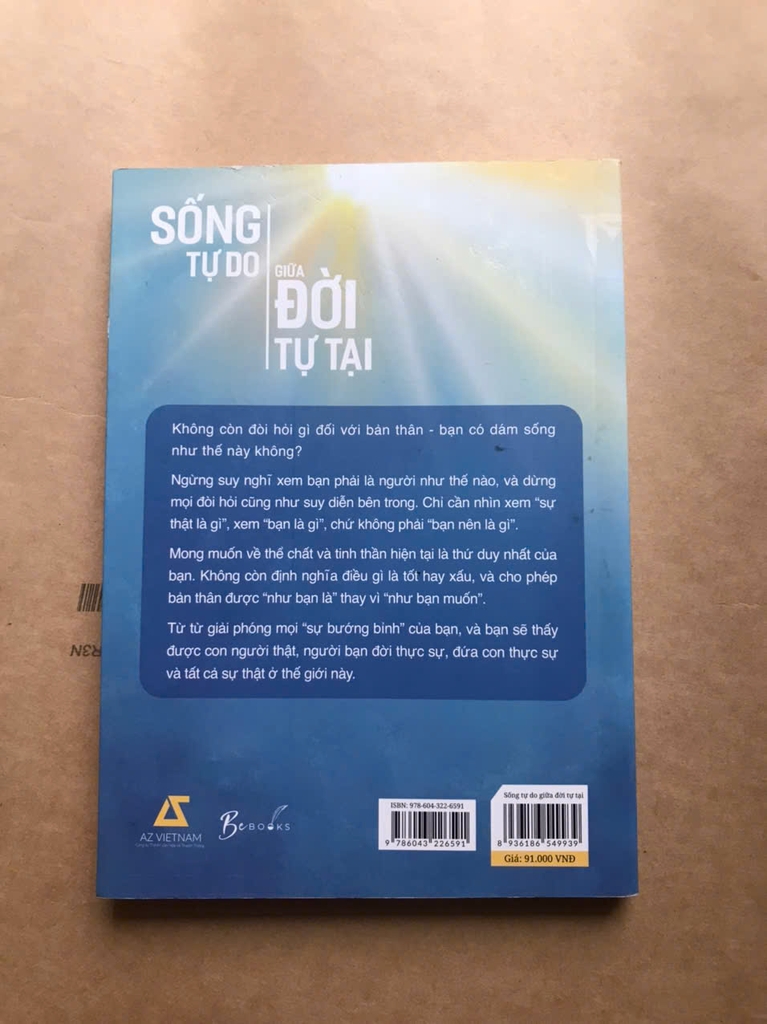 Sống Tự Do Giữa Đời Tự Tại