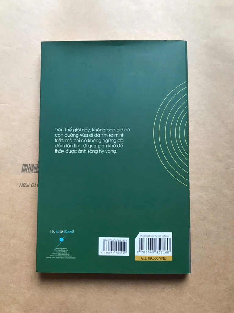 Chủ Động Trong Thế Giới Bị Động