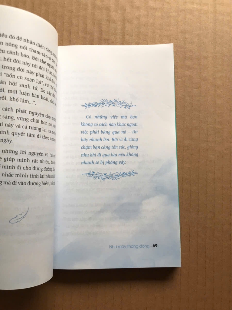 Như Mây Thong Dong