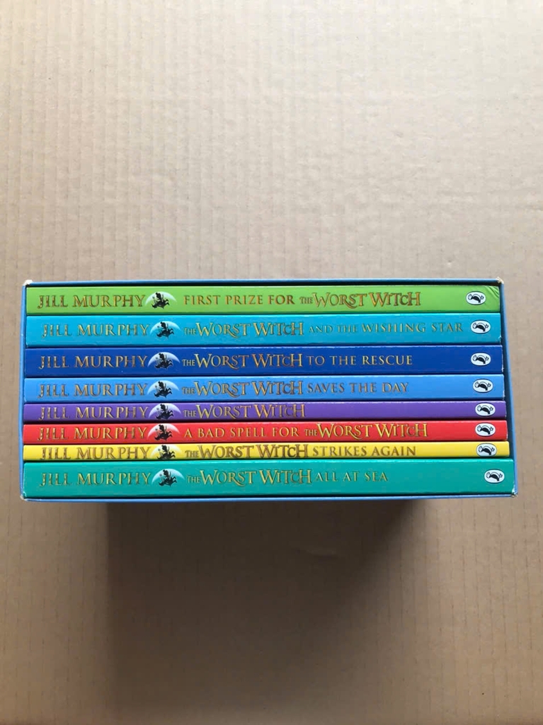 Boxset 8 Tập The Worst Witch Complete Adventures ( sách tiếng Anh )