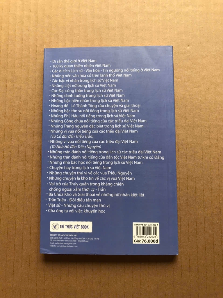 Các Vị Thần Xứ Đông