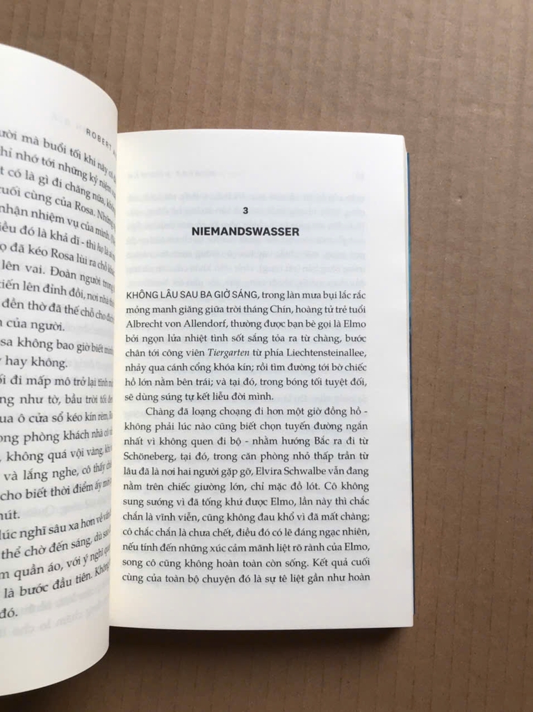 Nắm Bàn Tay Lạnh Giá