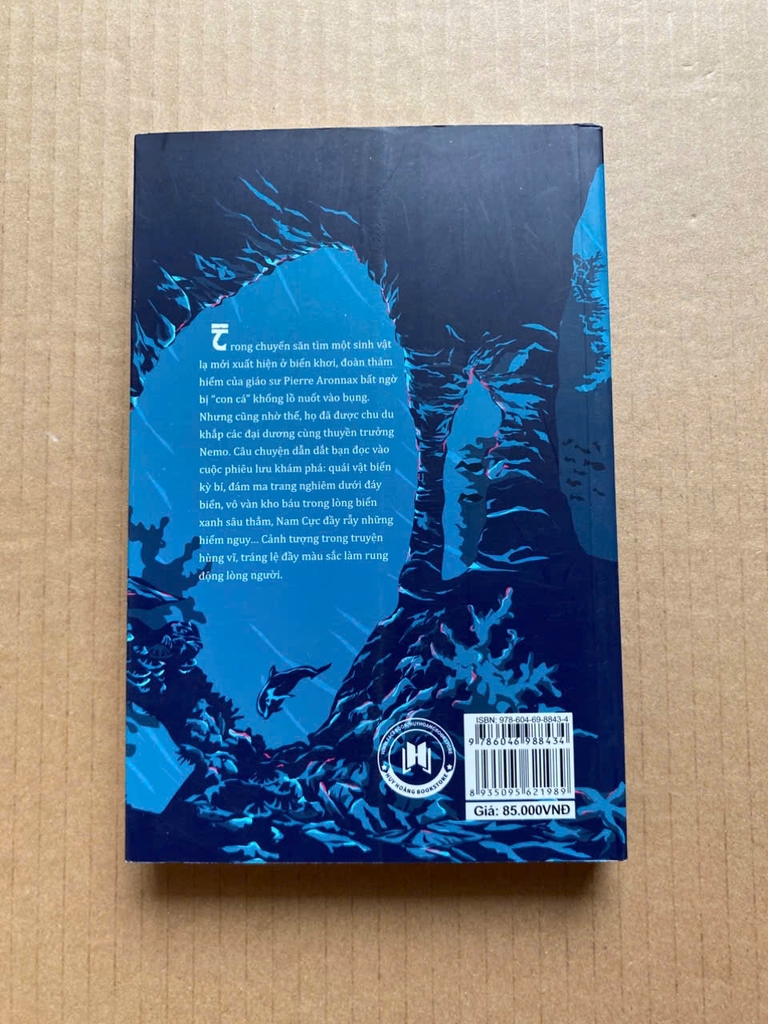 Hai Vạn Dặm Dưới Biển