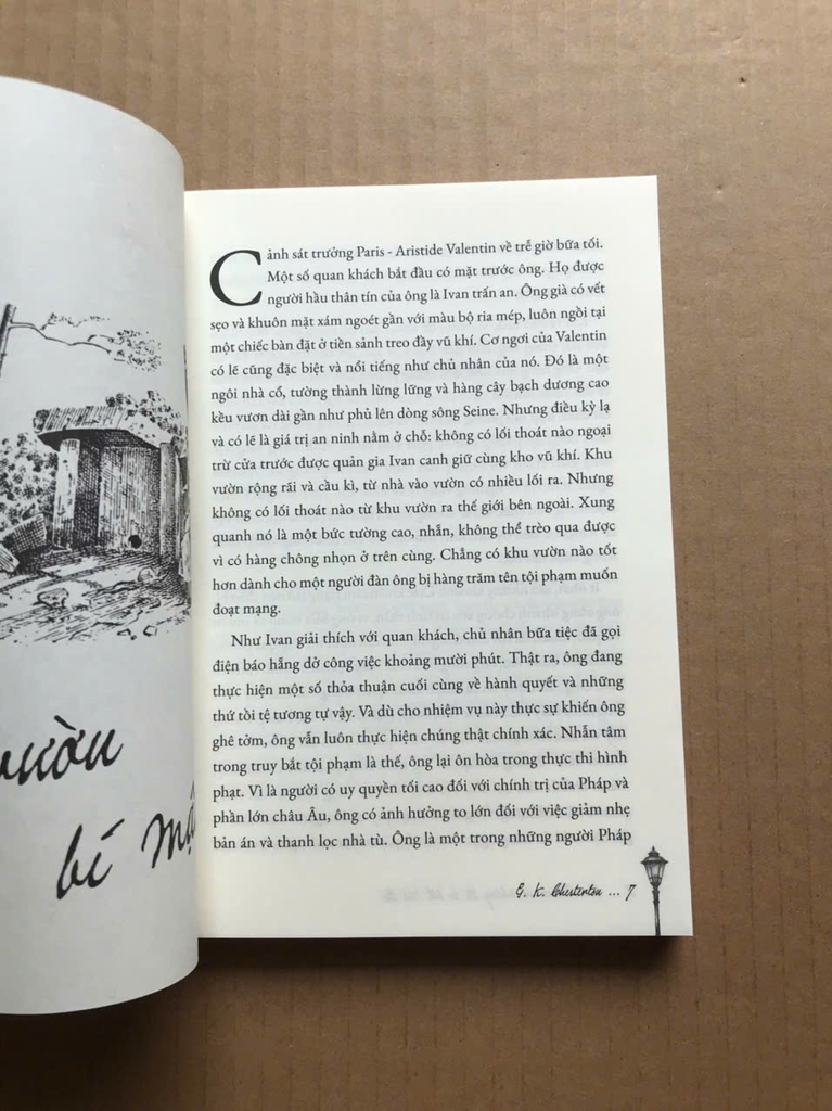 Cha Brown Và Những Tội Ác Bất Khả Thi