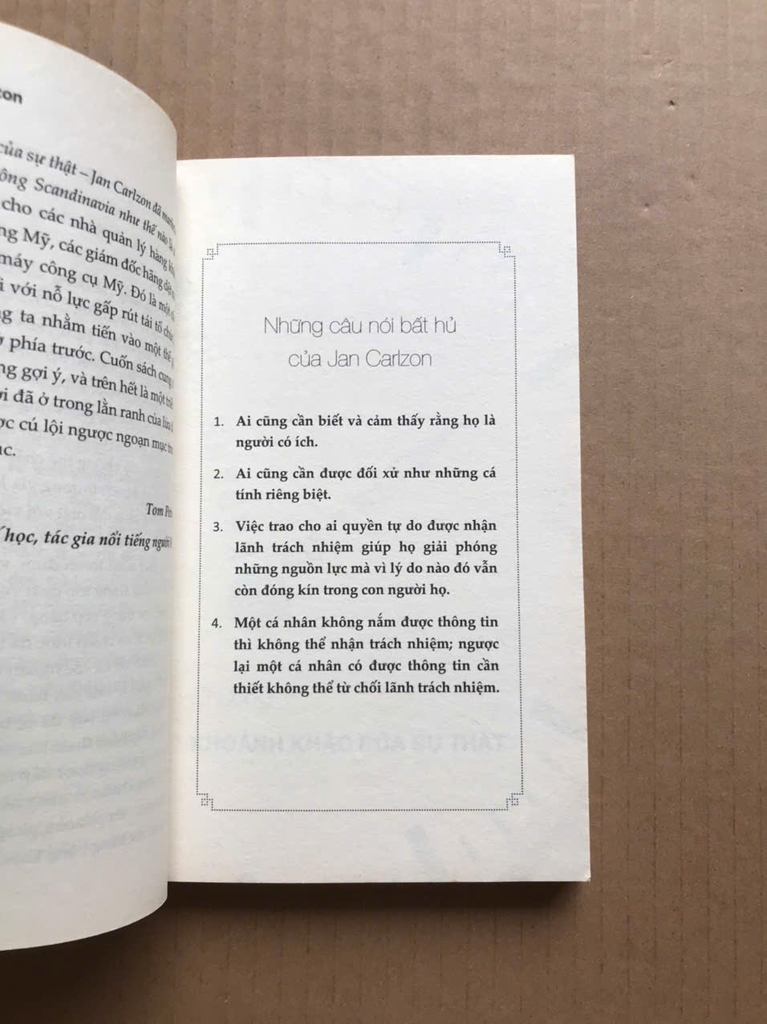 Khoảnh Khắc Của Sự Thật