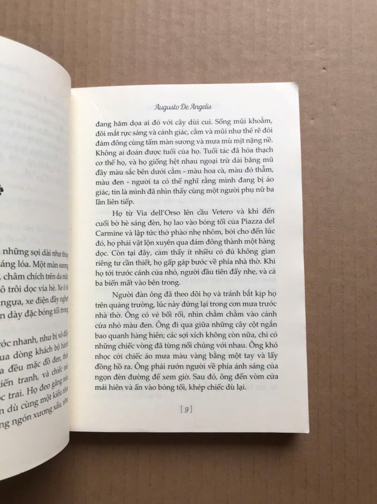 Khách Sạn Ba Đóa Hồng