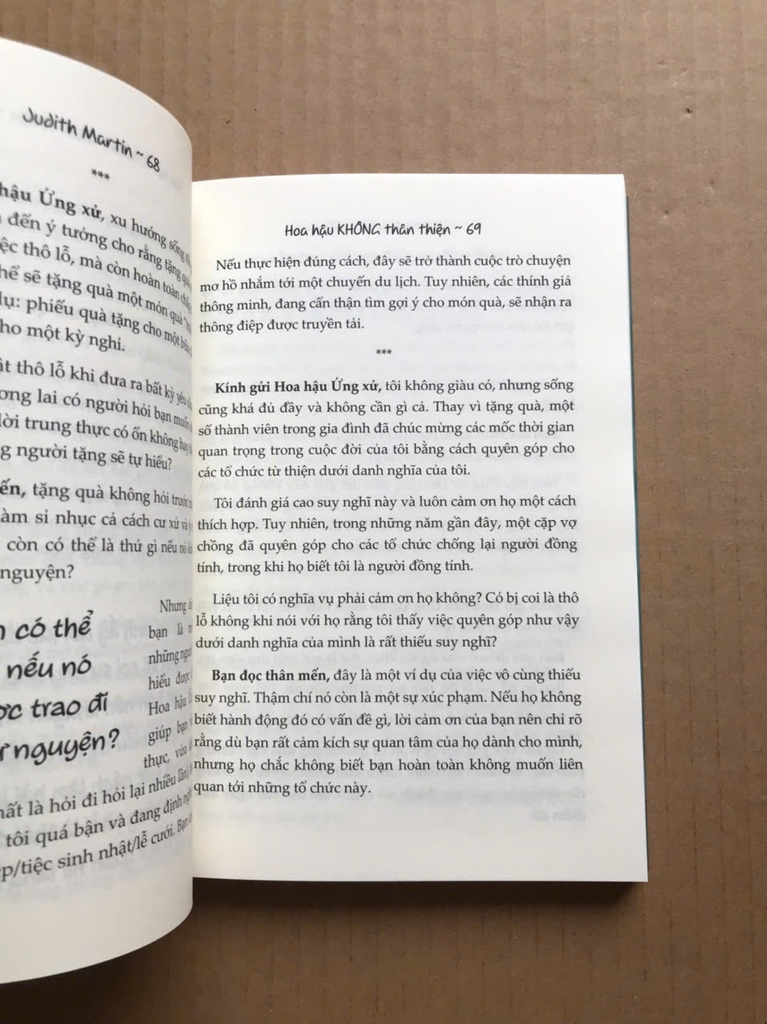 Hoa Hậu Không Thân Thiện - Đập Tan Sự Hoàn Hảo Giả Tạo