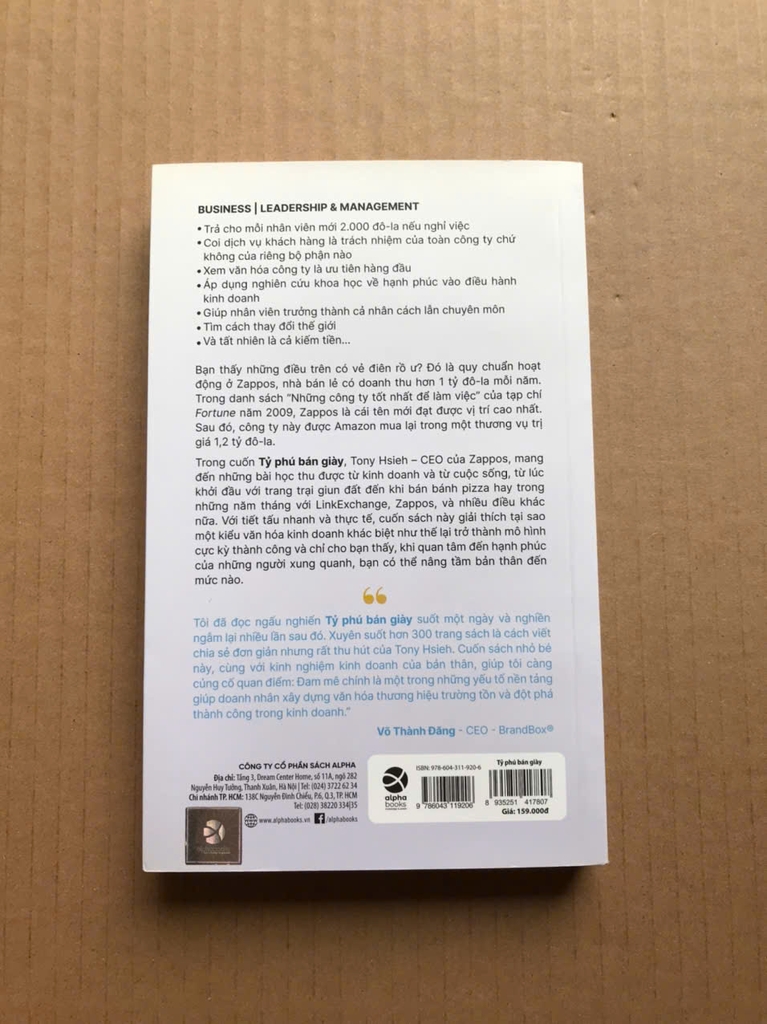 Tỷ Phú Bán Giày