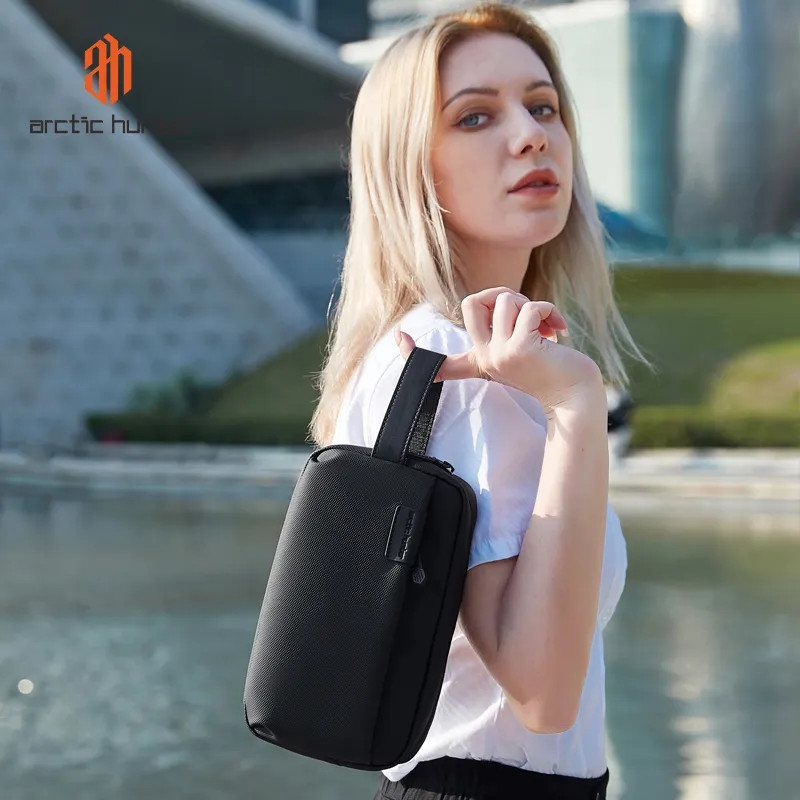 Túi phụ kiện cầm tay Arctic Hunter The Leads K00580