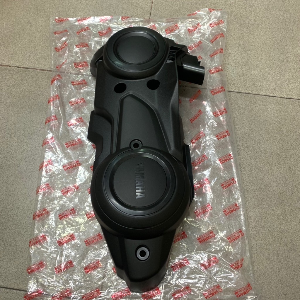 [NVX155_V1][11:VỎ MÁY] YADA-6237-NVX155-V1-V2-Ốp lốc máy(Đen nhám)-[Yamaha] (8)
