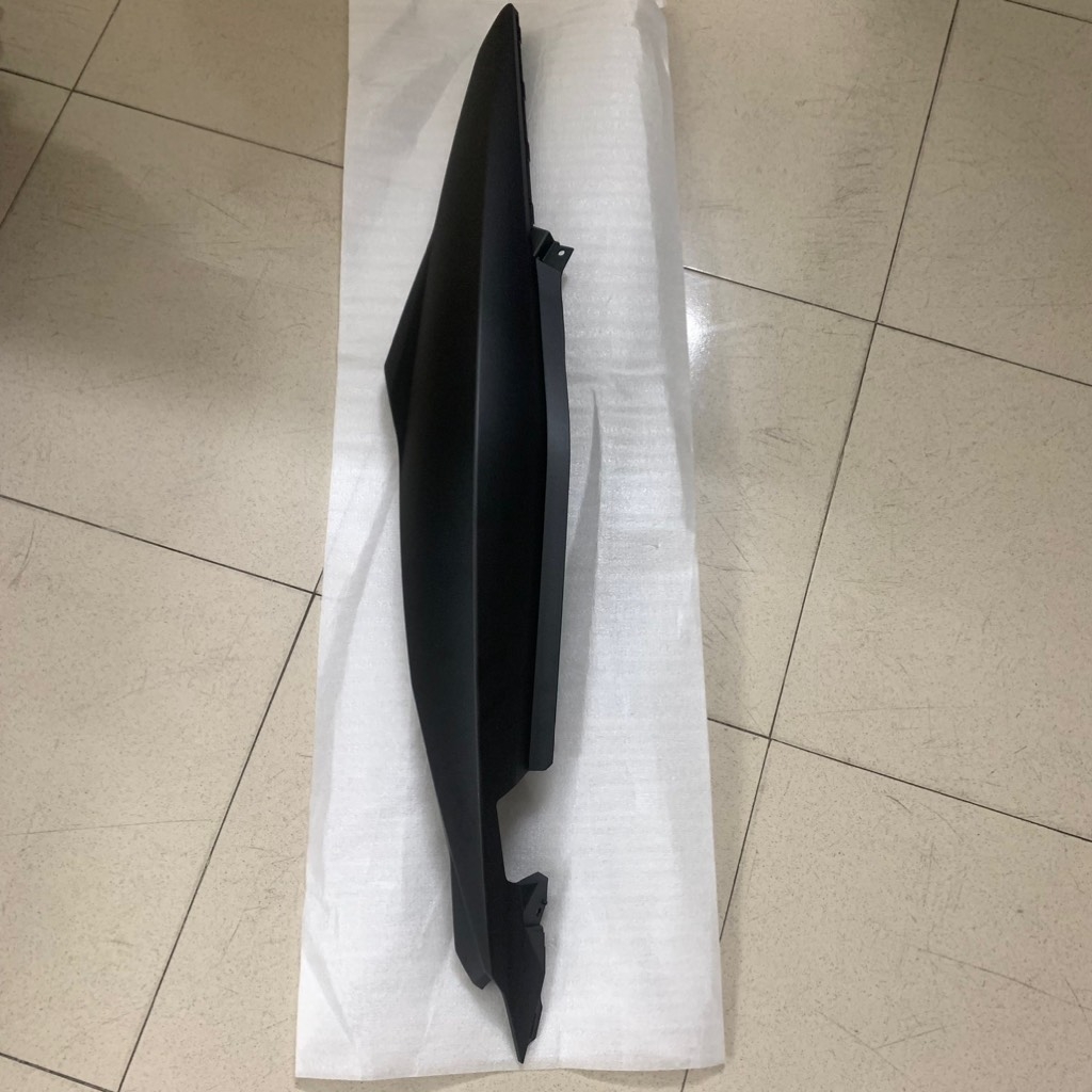 YADA-EX150(15-18)-Đen mờ-6 Ốp sườn trái-[Yamaha]