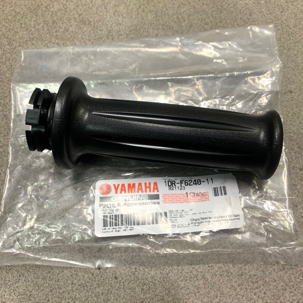 YADA-6125-Nozza-Bao tay phải(Đen 2 ống ga)-[Yamaha]