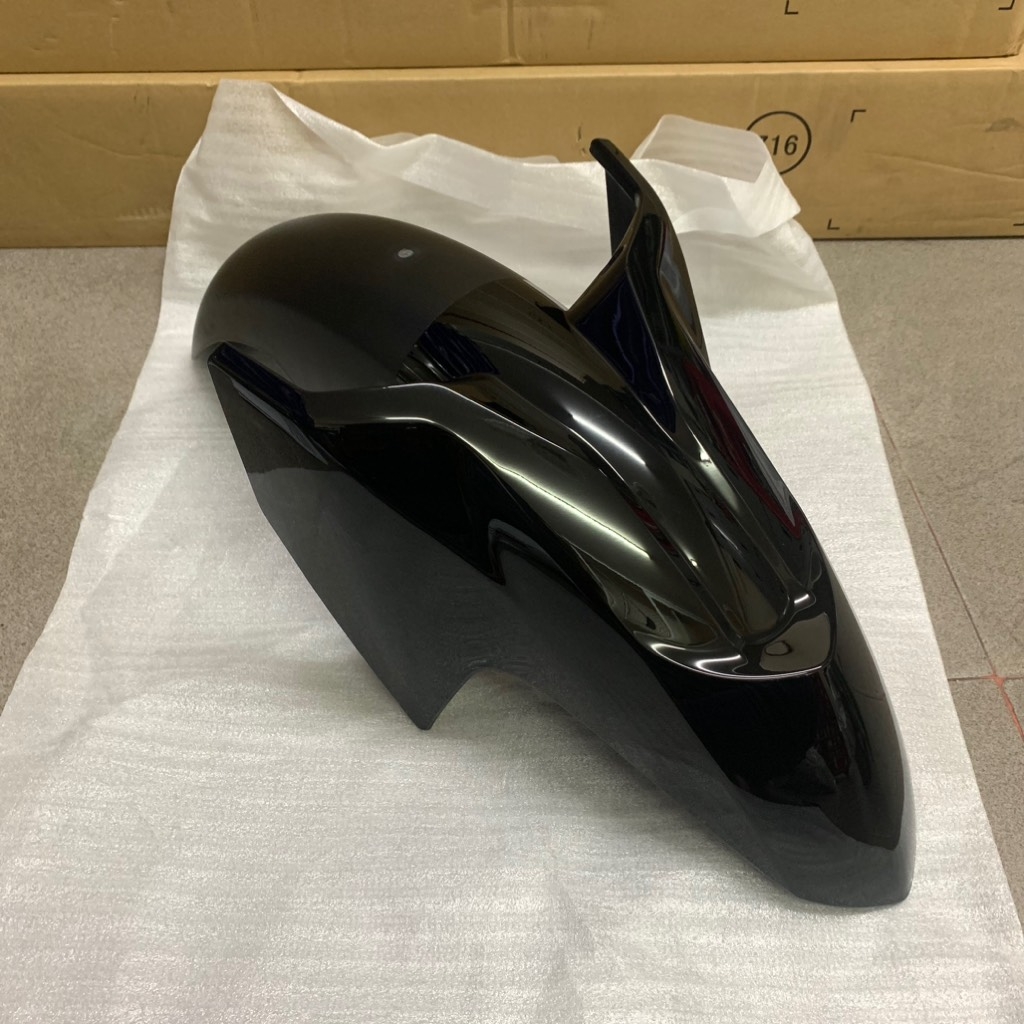 YADA-EX135(11-14)-Đen bóng-1 Chắn bùn trước-[Yamaha]