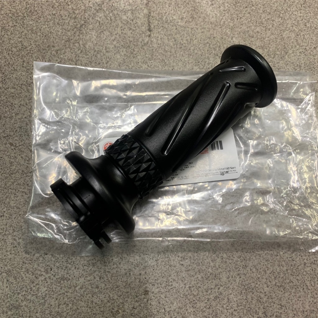 [SIR][31:CỤM ỐP ĐẦU] YADA-6122-Nouvo-4-5-6-Lx-Sx-Sirius Fi (14-20) -Luvias-Bao tay phải(2 Ống ga)-[Yamaha] (10)