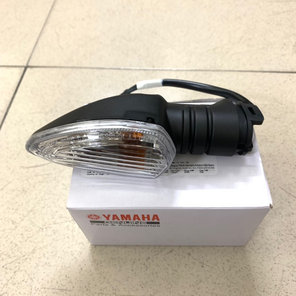 [Chính hãng Yamaha]YADA-6046-Xi nhan sau-EX150(15-18)-Trái