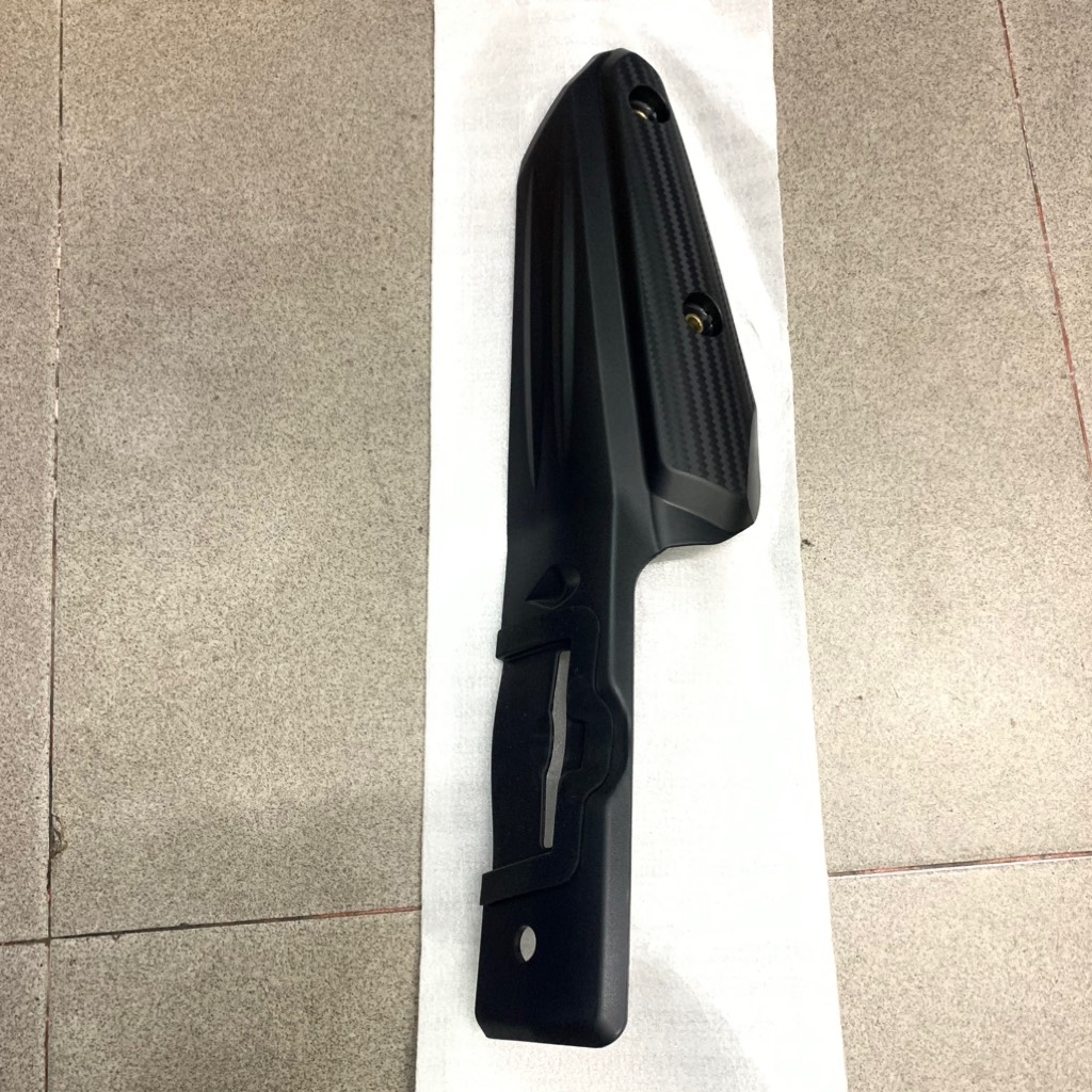 YADA-6207-Ốp cổ pô-Sirius(2017) Đen nhám Phụ tùng phụ kiện xe máy cpch-[Yamaha]