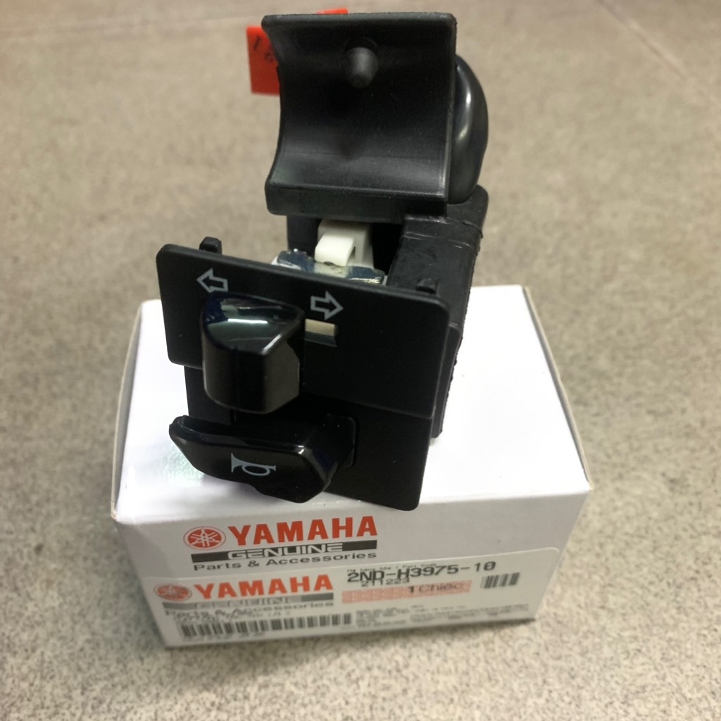 YADA-6208-Cùm trái(xi nhan+kèn)-Exciter 150(15-18) Phụ tùng phụ kiện xe máy-[Yamaha]