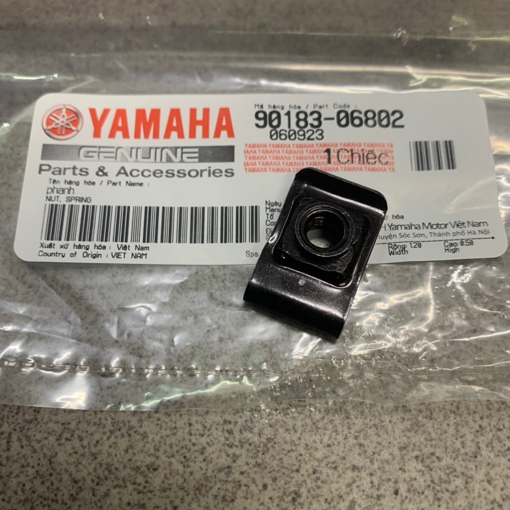 [Chính Hãng Yamaha]YAOV-098-Pát kẹp ốc 6ly bắt pô e lọc gió Exciter Phụ tùng phụ kiện xe máy