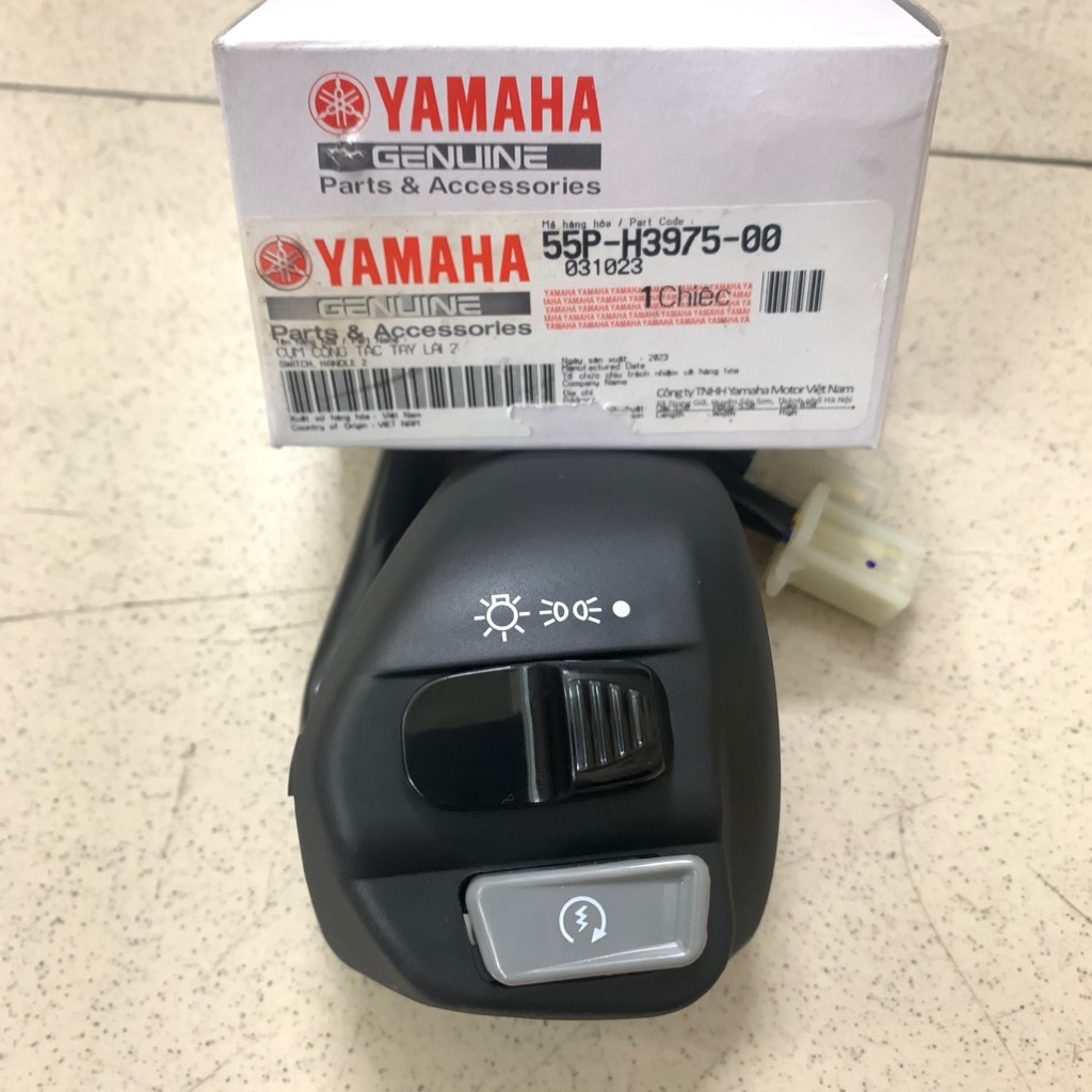 YADA-6082-EX135(11-14) Cùm công tắc bên phải-[Yamaha]