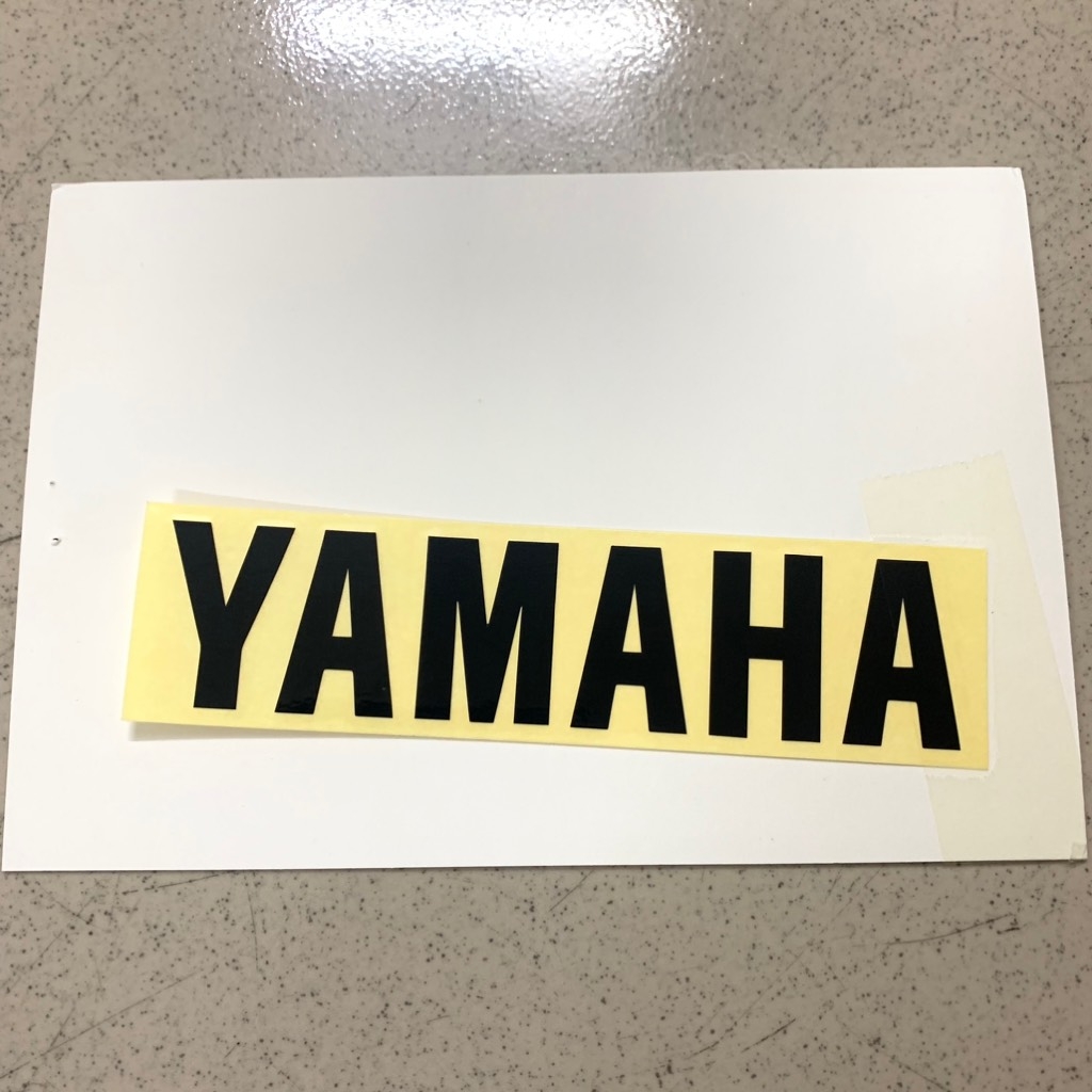 [Chính hãng Yamaha]YATE-8002-Tem dán chữ YAMAHA(12x2,8cm)