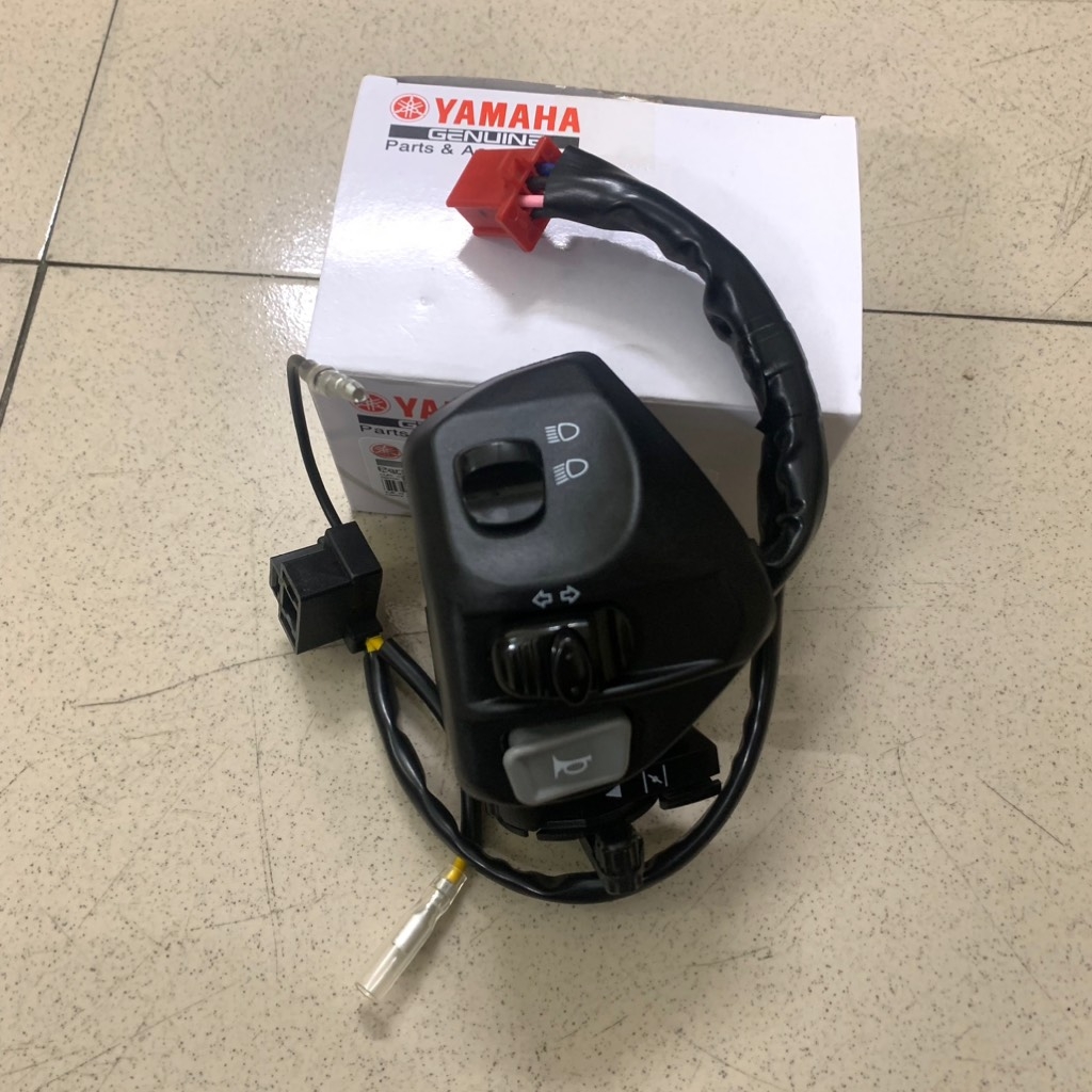 YADA-6081-EX135(06-14) Cùm công tắc bên trái-[Yamaha]