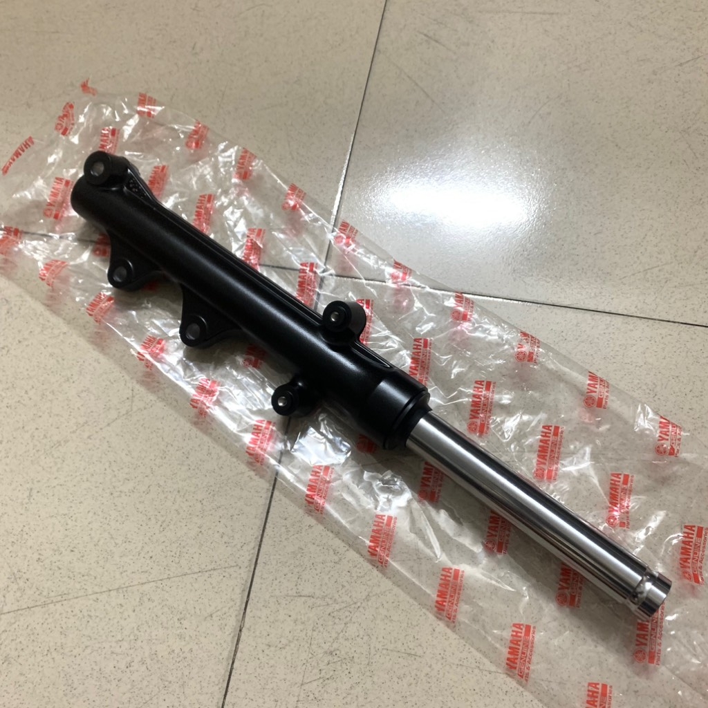 YADA-6063-Phuộc trước Đen-EX150(15-18) Phải-[Yamaha]