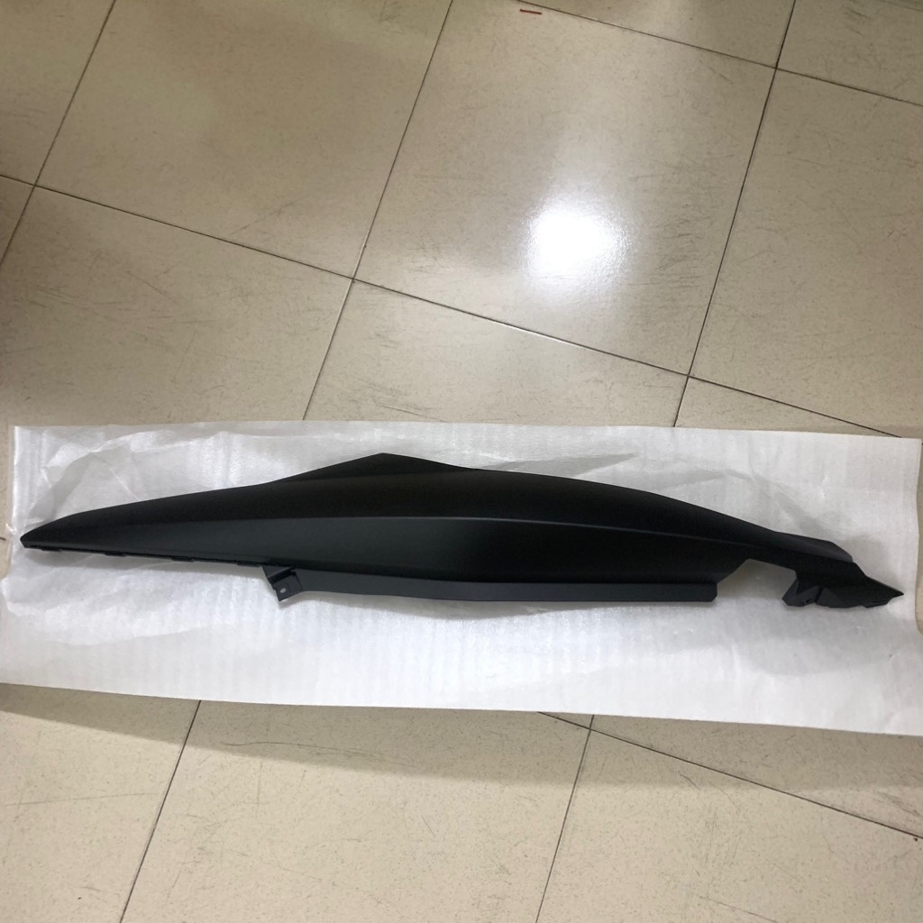 YADA-EX150(15-18)-Đen mờ-7 Ốp sườn phải-[Yamaha]