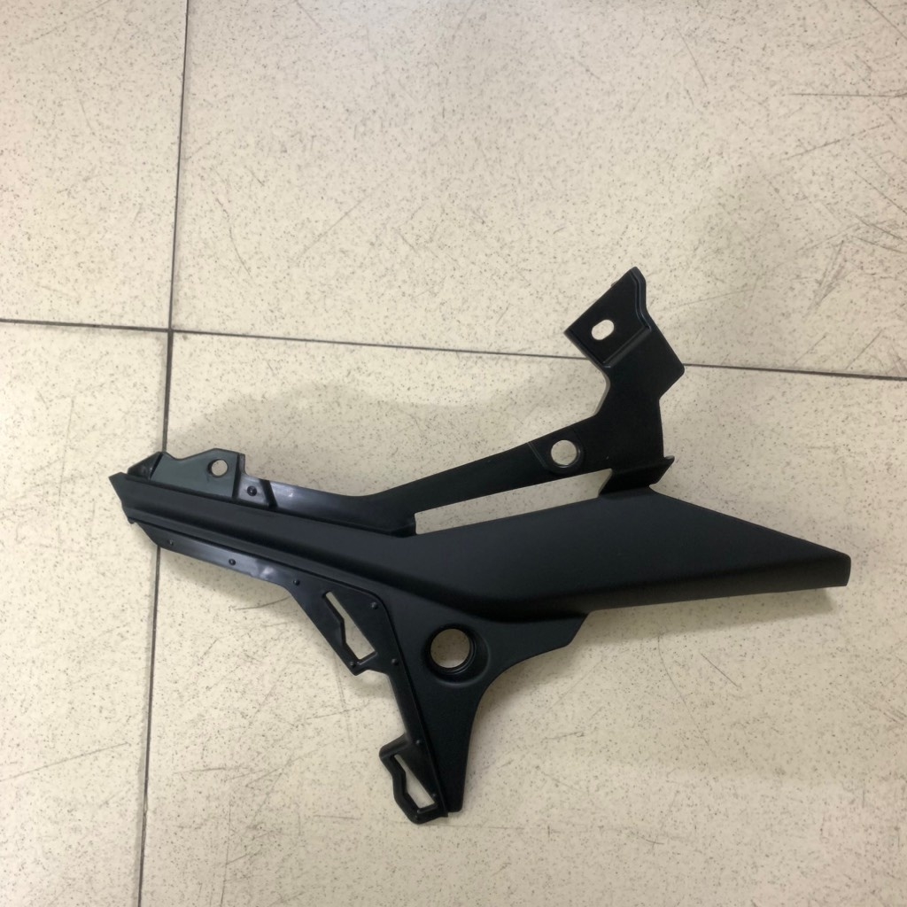 [EX155][37:CỤM ỐP SƯỜN] YADA-6340 EX155(21-23)-NHÁM-14 Ốp viền bửng-TRÁI-[Yamaha] (23)