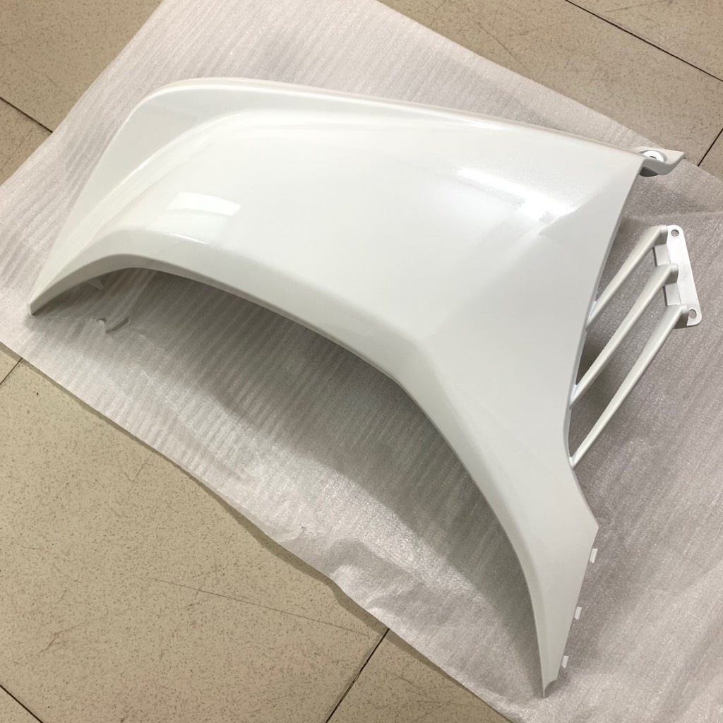YADA-EX135(11-14)-TRẮNG-4 Yếm sườn-TRÁI-[Yamaha]