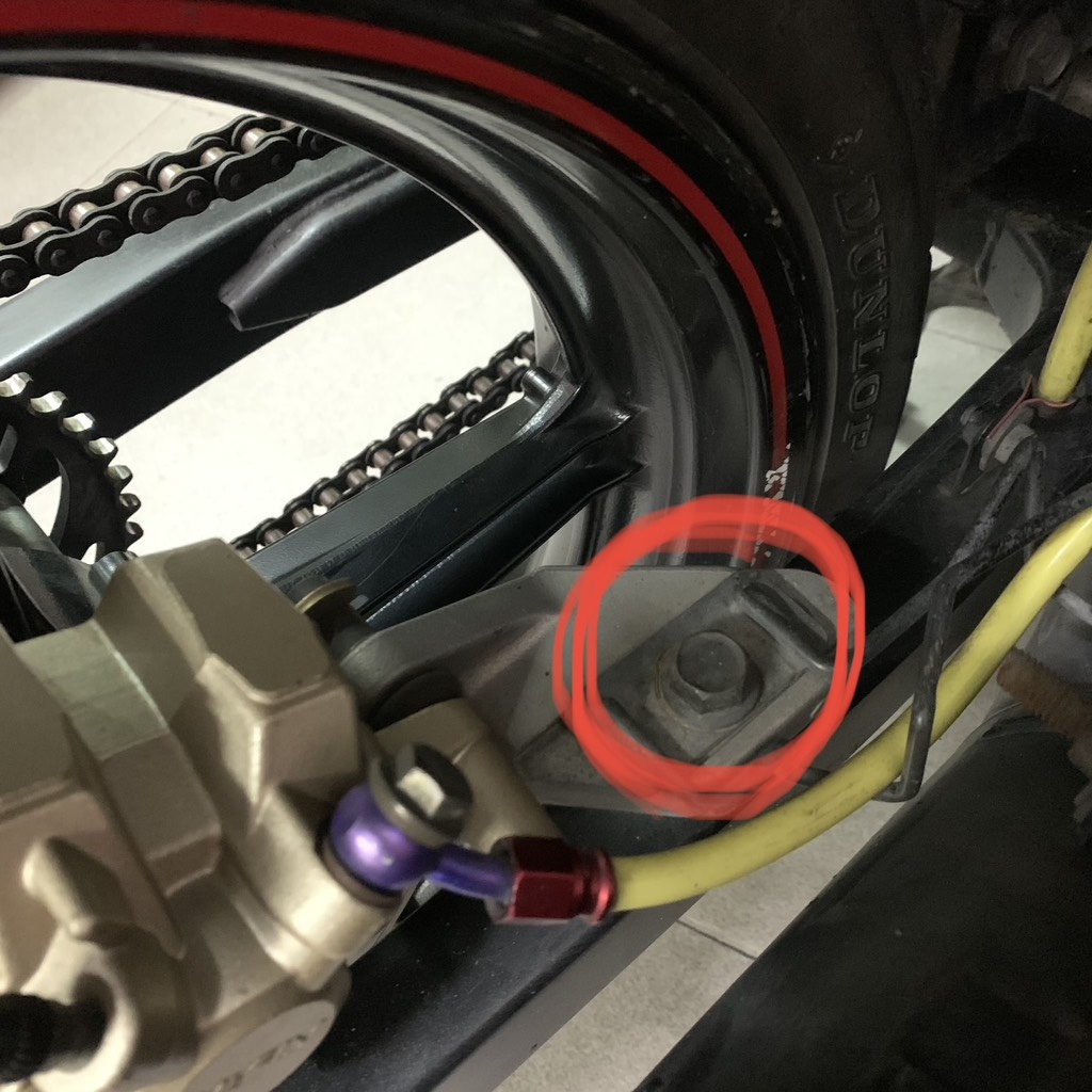 YAOV-069 Ốc bắt pát gấp heo dầu sau-EXCITER 150,EX 10,EX 11-[Yamaha]