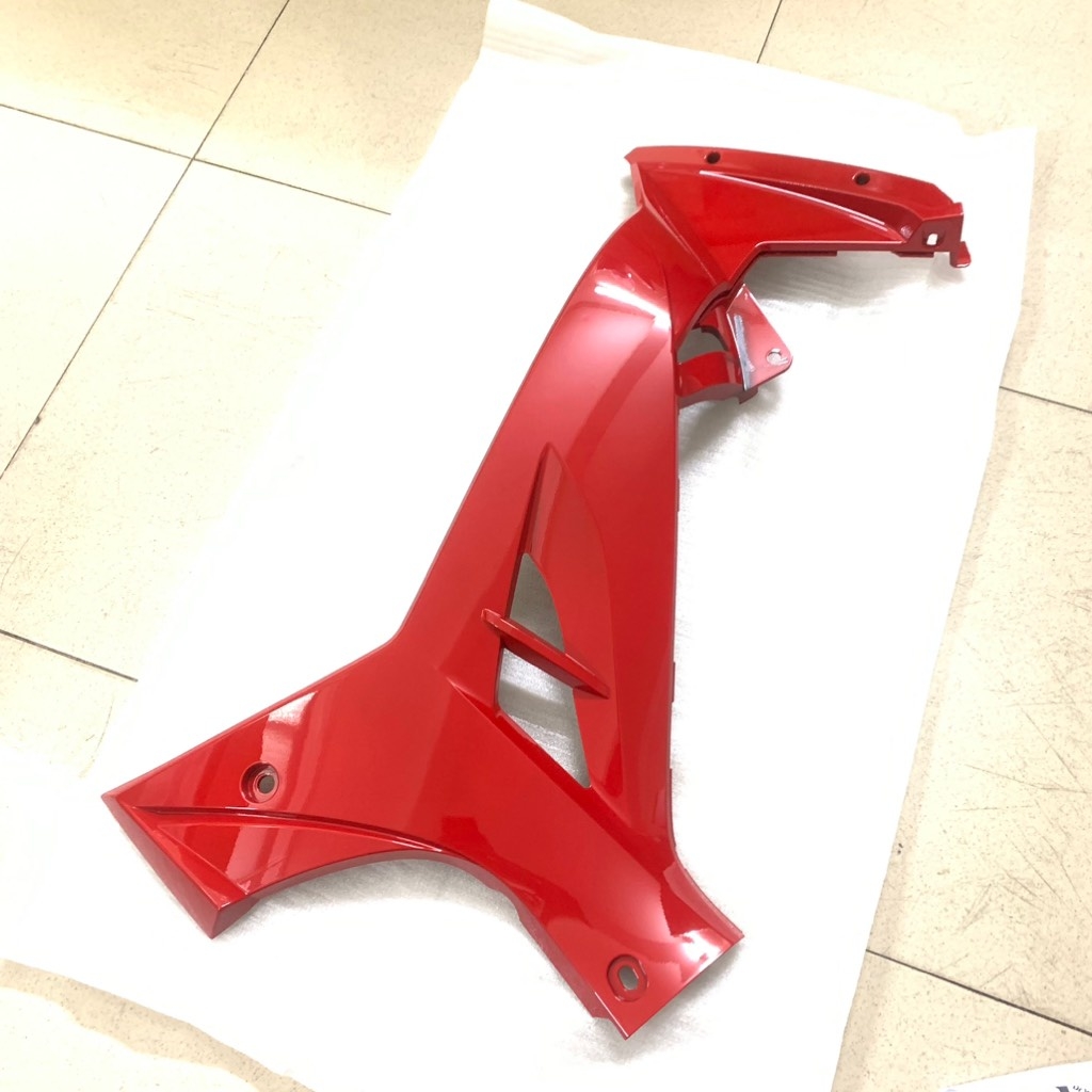YADA-SIRIUS(06-22)-ĐỎ TƯƠI-8 Yếm trong-Trái XÀI PHA ĐÈN 3S4-[Yamaha]