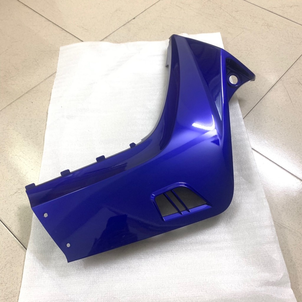 YADA-EX10(06-10)-XANH DƯƠNG-5 Cánh yếm-PHẢI-[Yamaha]