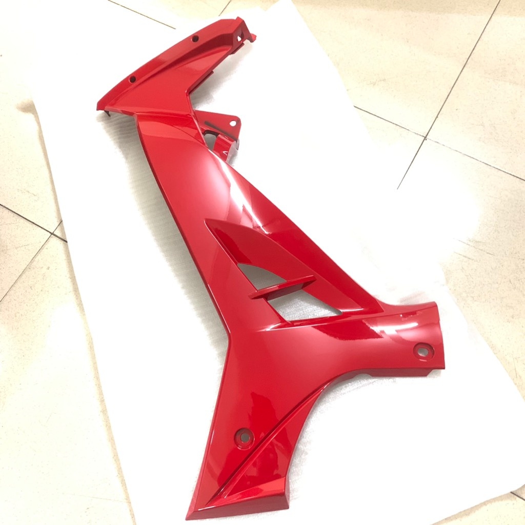 YADA-SIRIUS(06-22)-ĐỎ TƯƠI-8 Yếm trong-Trái XÀI PHA ĐÈN 3S4-[Yamaha]