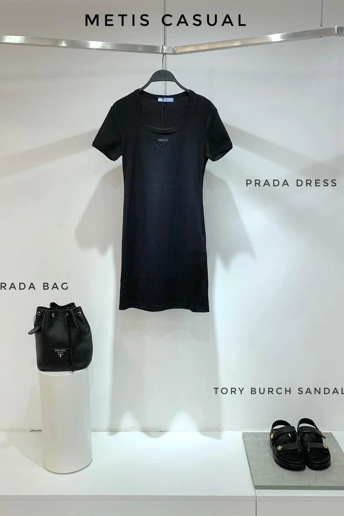 Váy PRADA cotton đen cộc tay Metis Casual