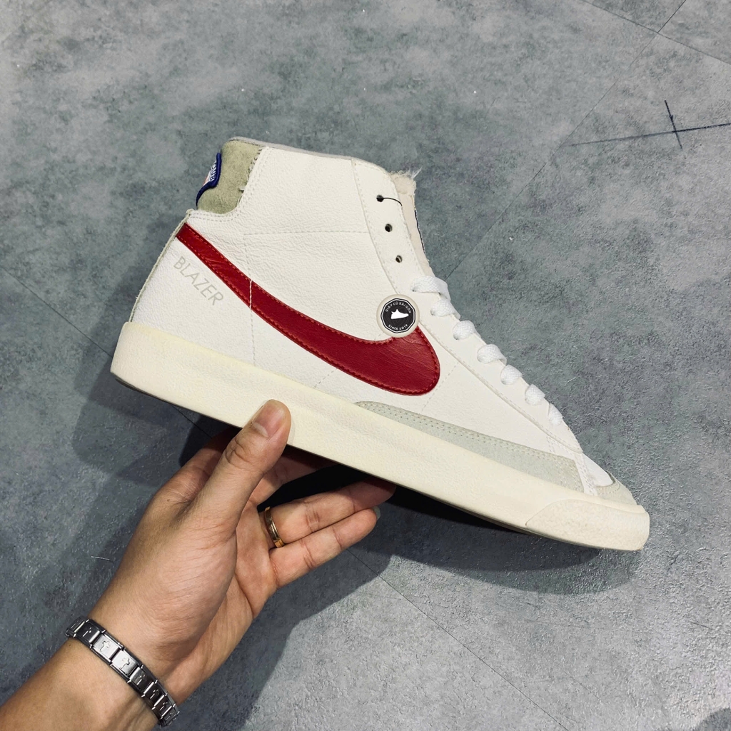 Nike blazer mid 77 42 hotsell