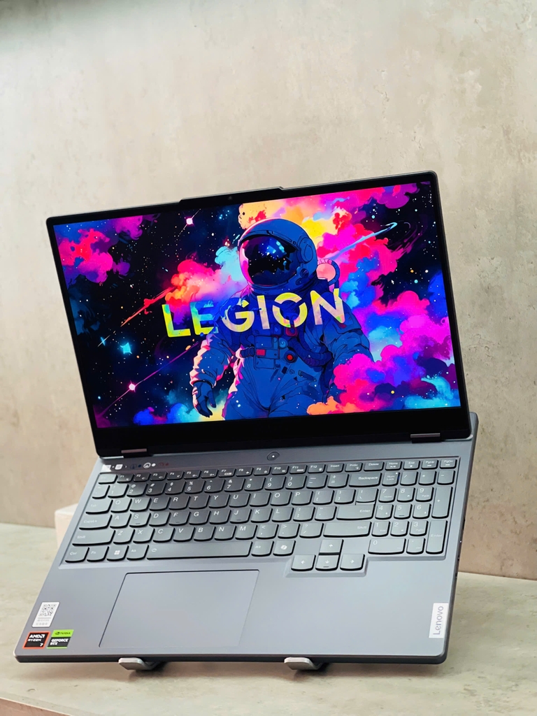 Gaming Lenovo Legion 5 R7000 AHP9 NK