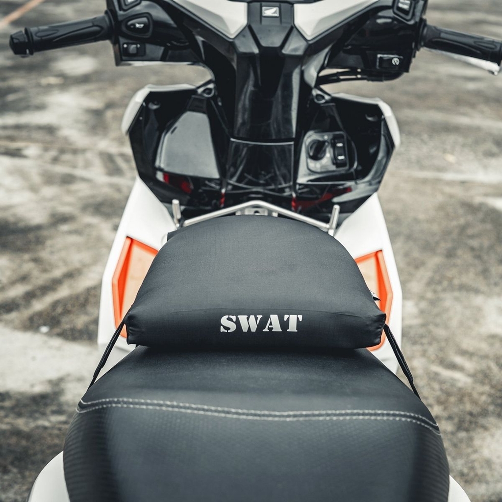 Chất liệu Oxford chống thấm, kháng nước 99%